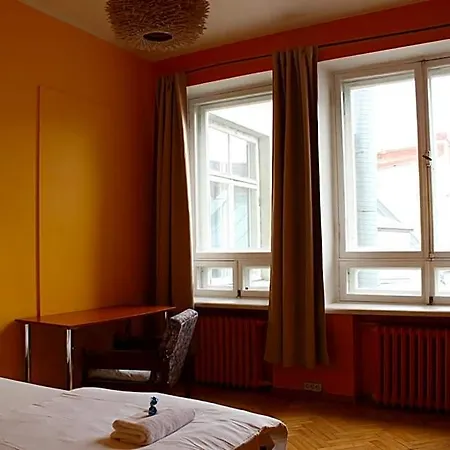 Viru Backpackers Hostel *