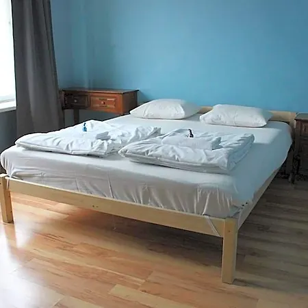 Viru Backpackers Hostel *
