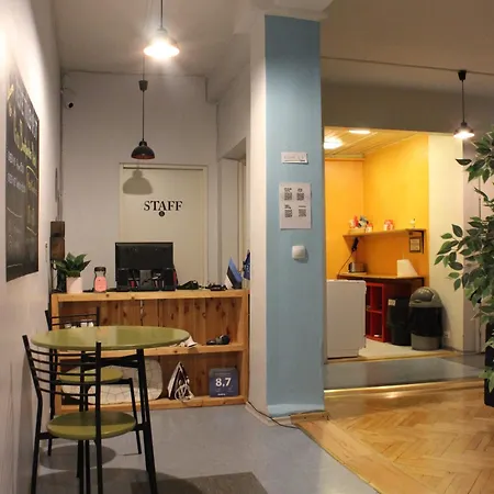 Viru Backpackers Ostello Reval