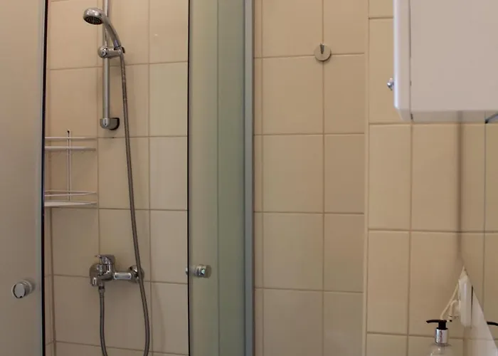 Albergue Viru Backpackers *